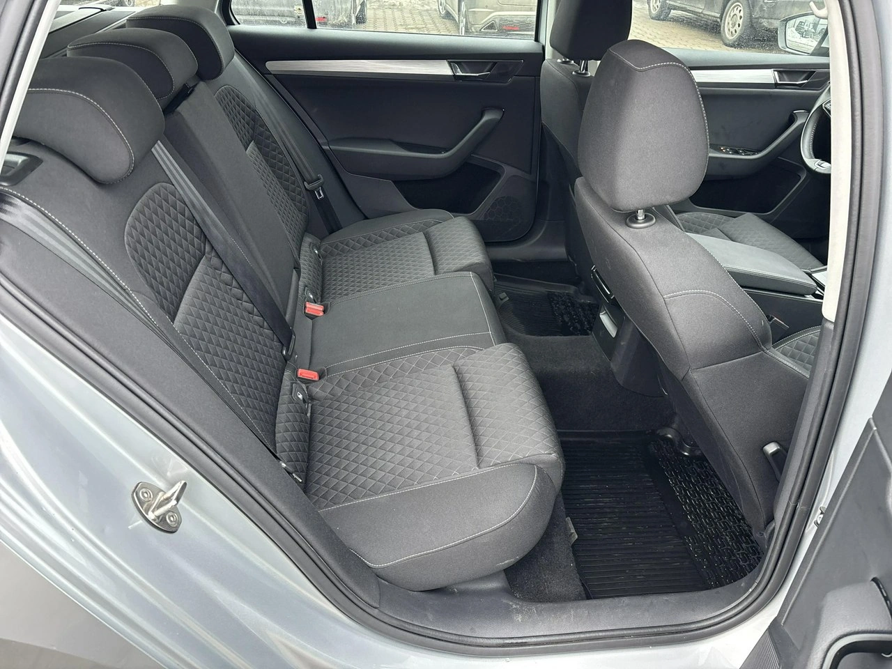 Skoda Superb - Zdjęcie 15