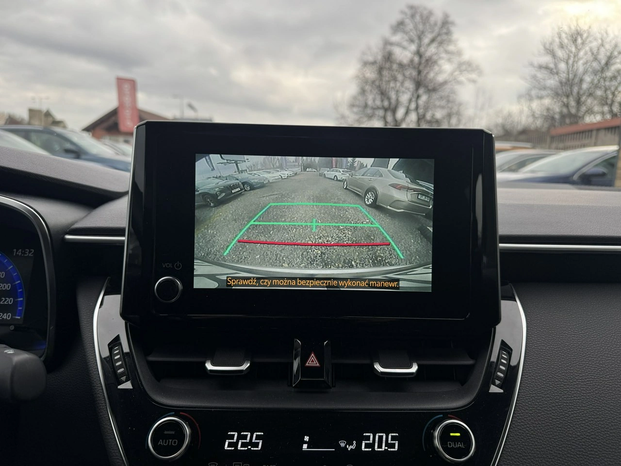 Toyota Corolla - Zdjęcie 14