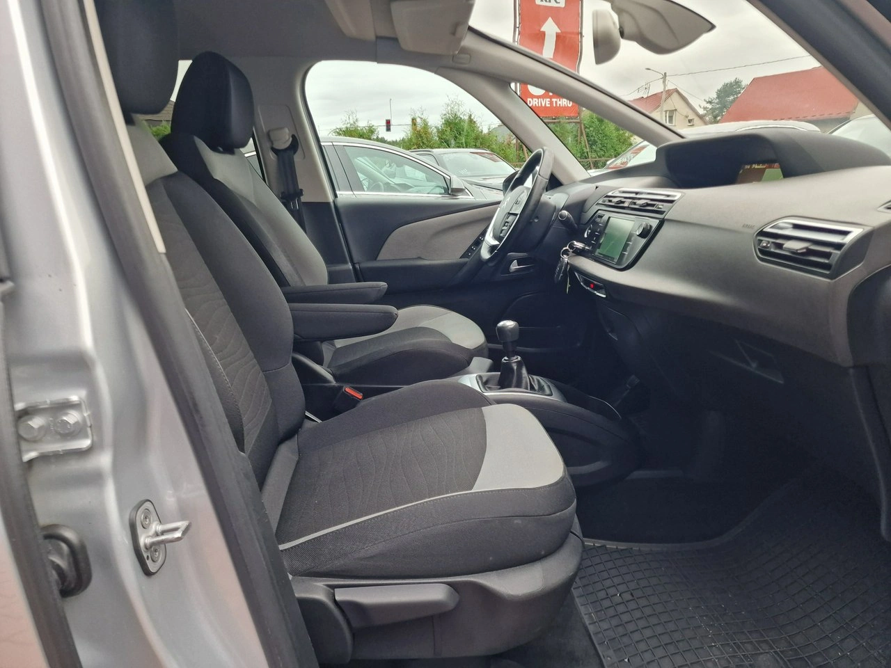 Citroën C4 Grand Picasso - Zdjęcie 24