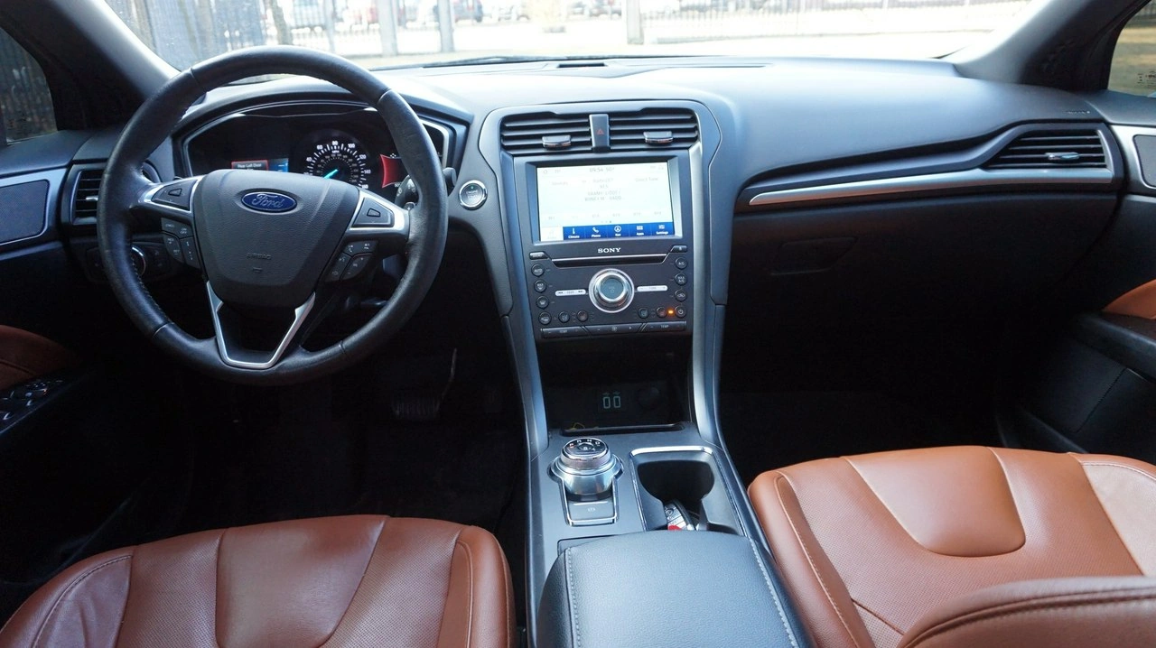 Ford Fusion - Zdjęcie 9