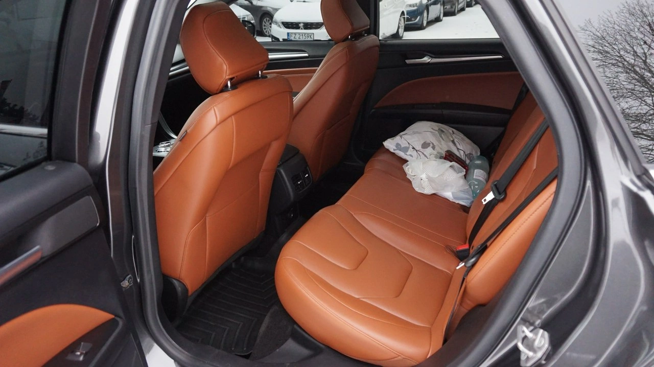 Ford Fusion - Zdjęcie 8