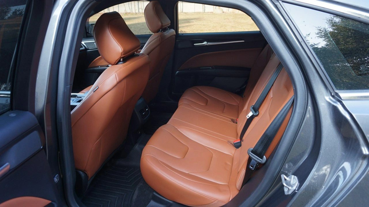 Ford Fusion - Zdjęcie 8