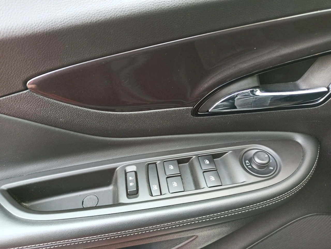 Opel Mokka X - Zdjęcie 18