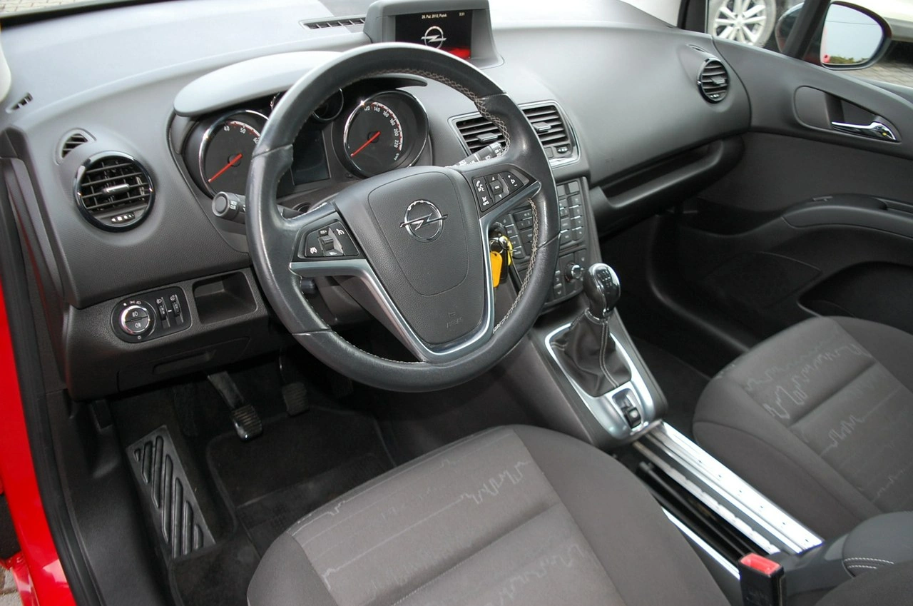 Opel Meriva - Zdjęcie 21