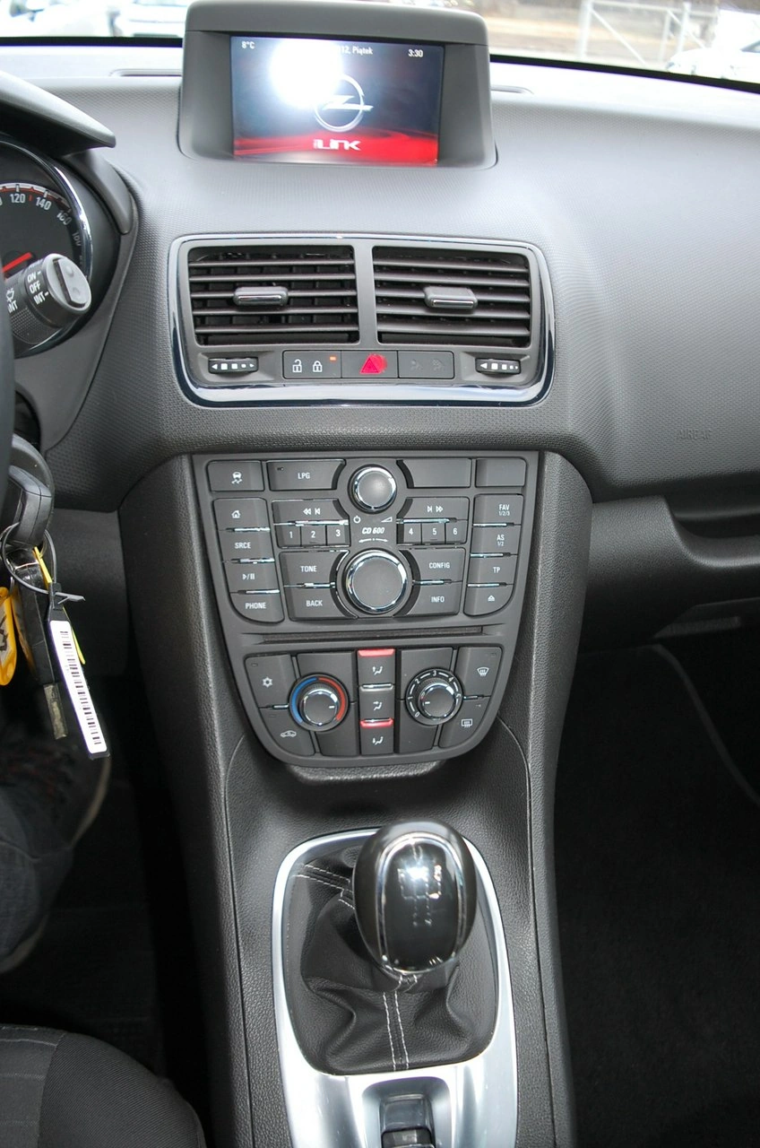 Opel Meriva - Zdjęcie 22