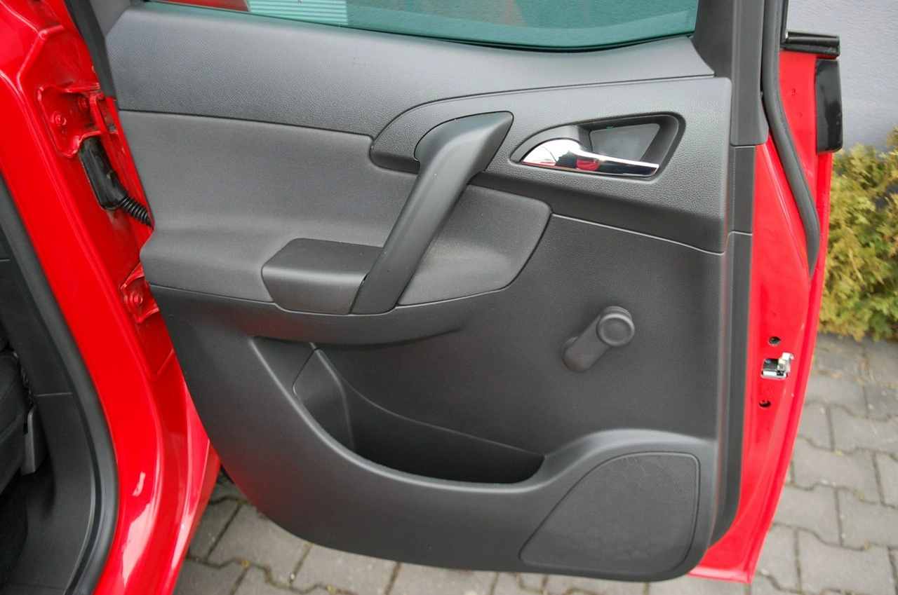 Opel Meriva - Zdjęcie 28