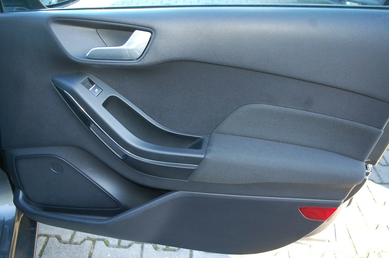 Ford Fiesta - Zdjęcie 30