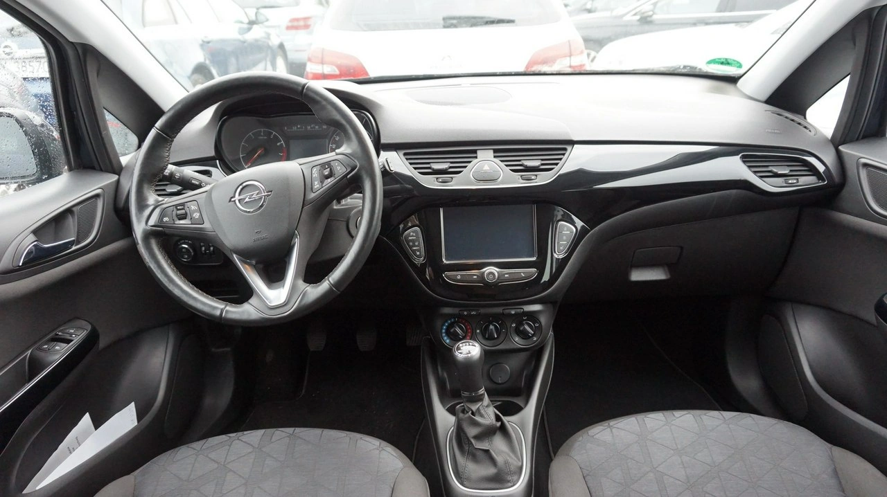 Opel Corsa - Zdjęcie 10