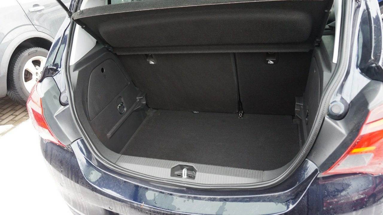 Opel Corsa - Zdjęcie 12