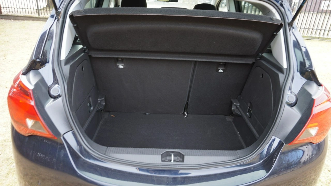 Opel Corsa - Zdjęcie 12