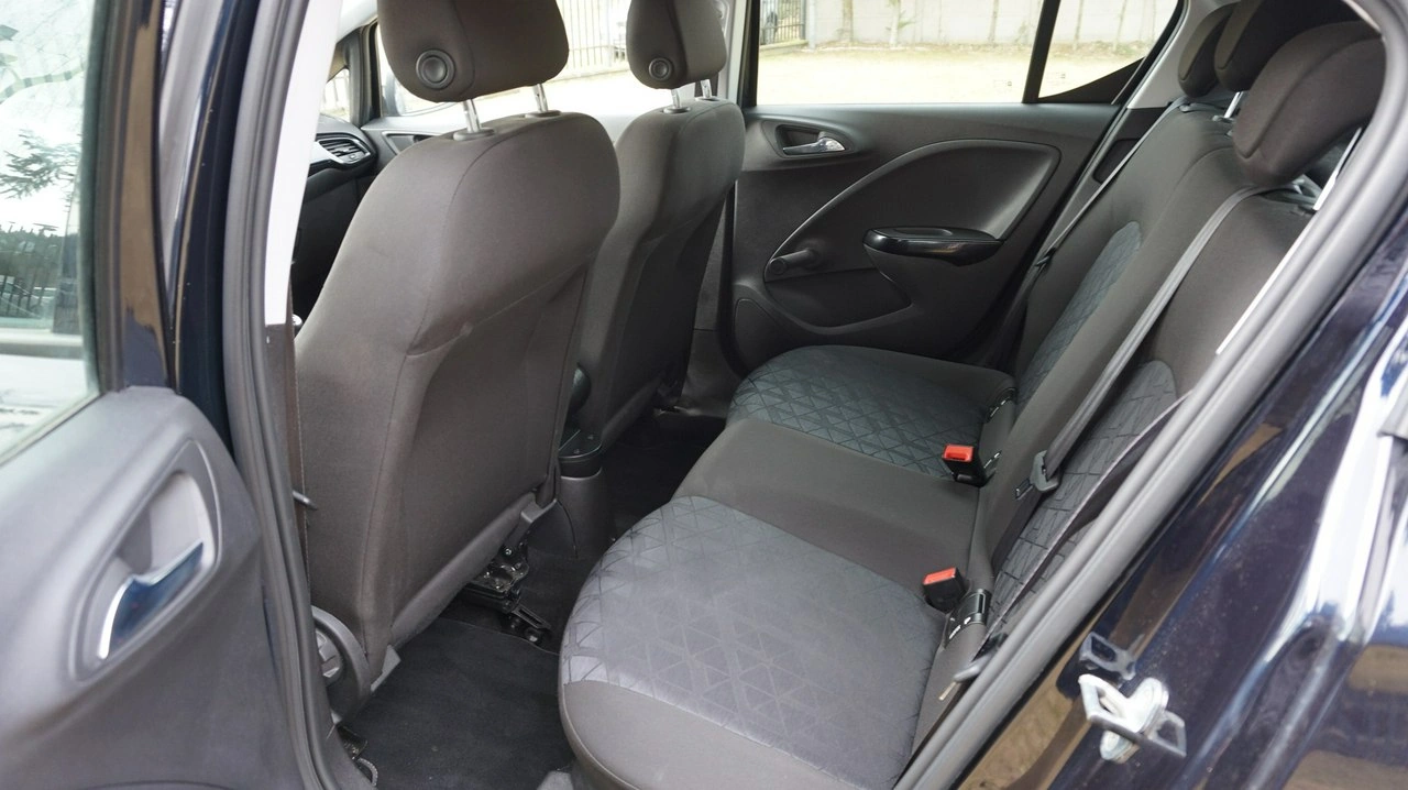Opel Corsa - Zdjęcie 8