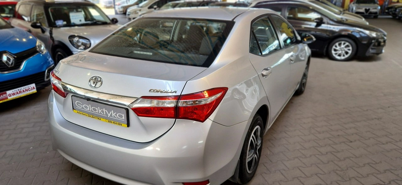 Toyota Corolla - Zdjęcie 10