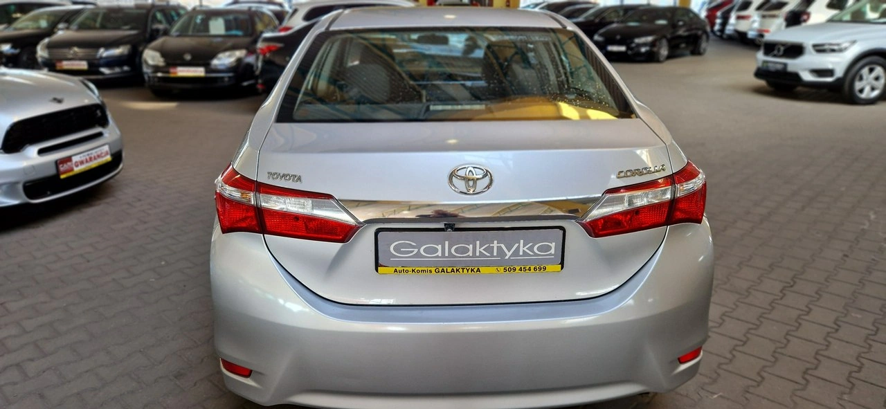 Toyota Corolla - Zdjęcie 8
