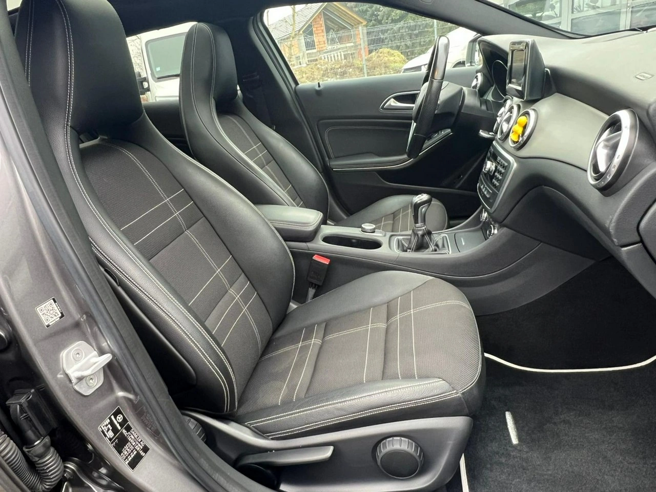 Mercedes GLA 200 - Zdjęcie 15