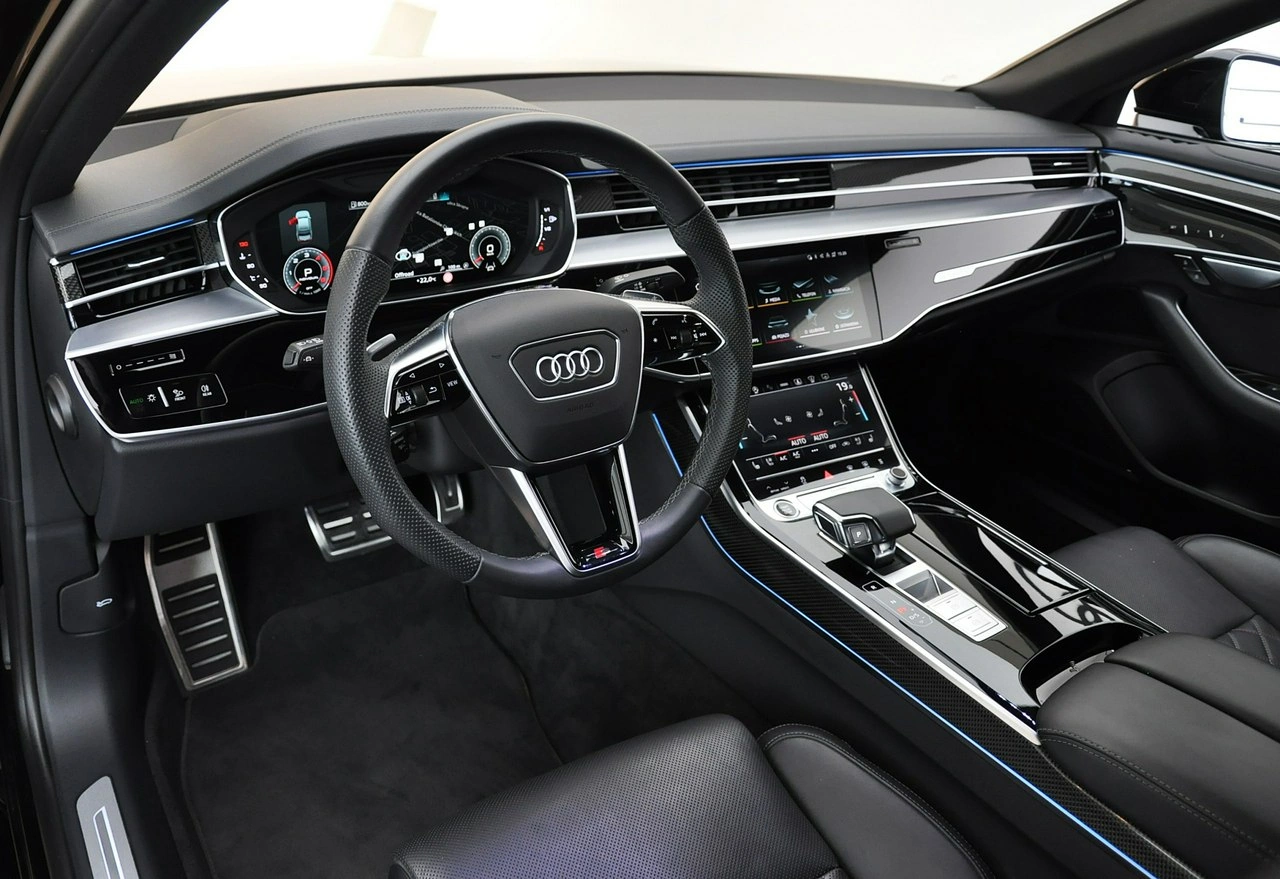 Audi A8 - Zdjęcie 10