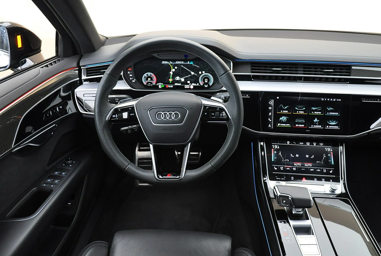 Audi A8 - Zdjęcie 12