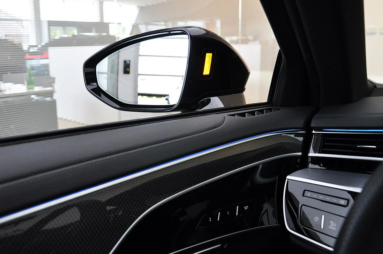 Audi A8 - Zdjęcie 25