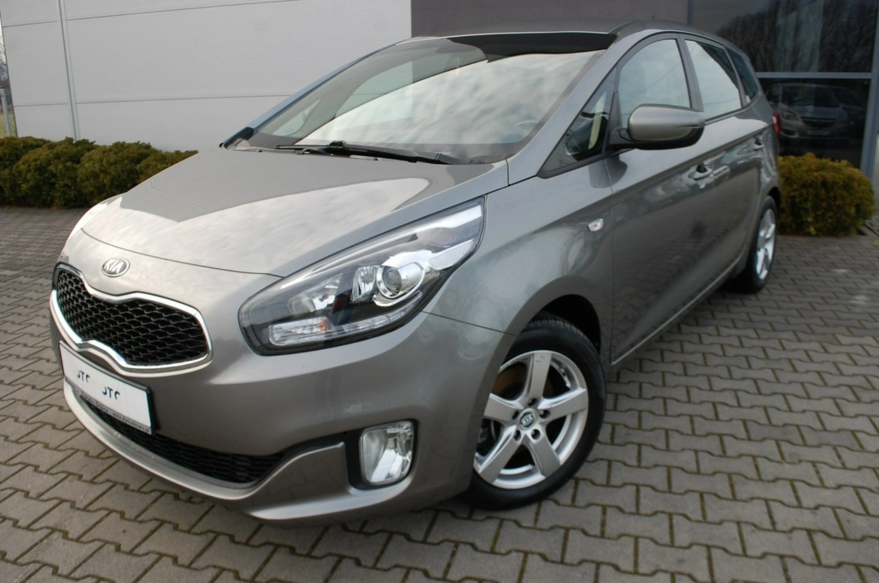Kia Carens - Zdjęcie 10