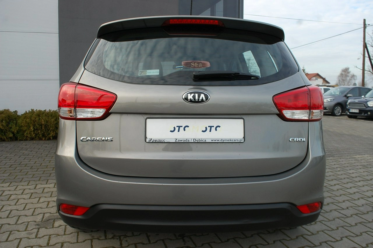 Kia Carens - Zdjęcie 17