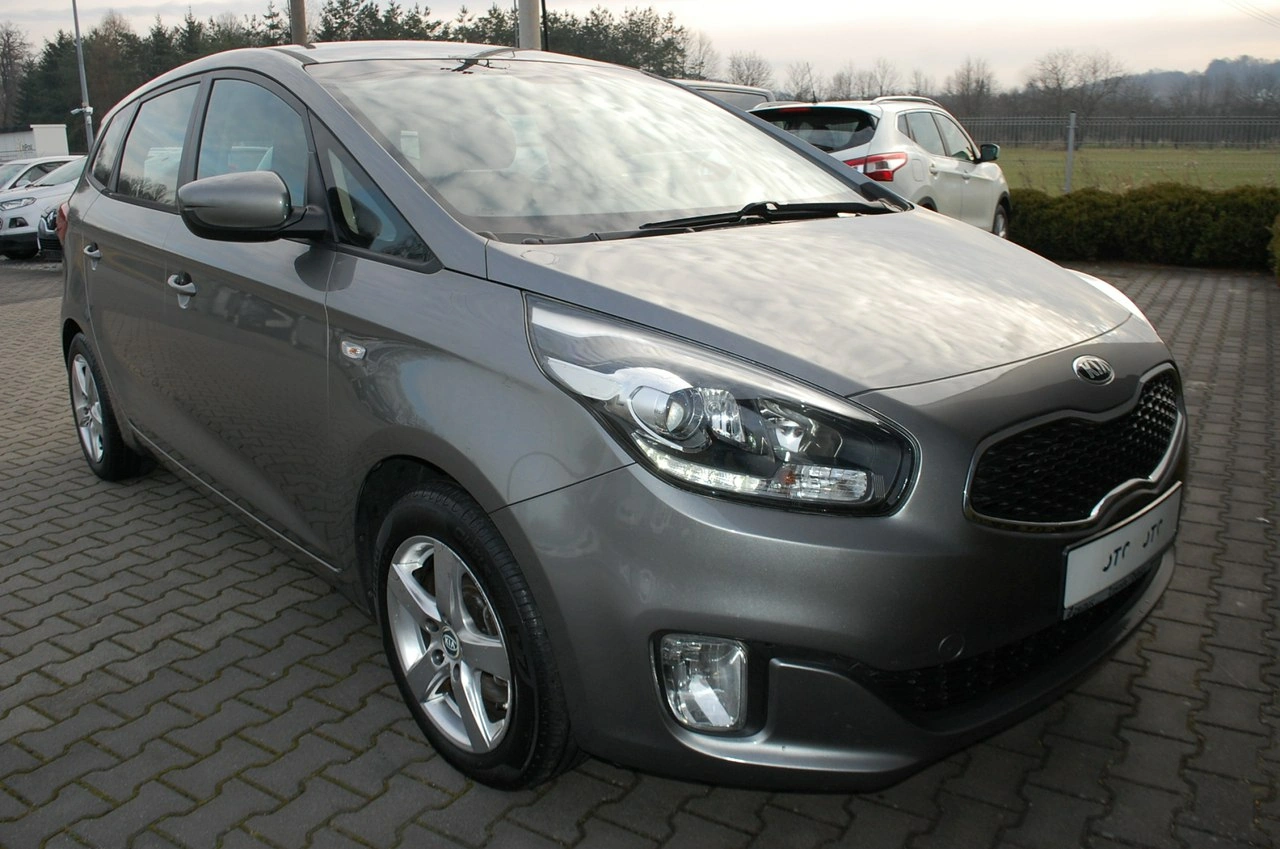 Kia Carens - Zdjęcie 19