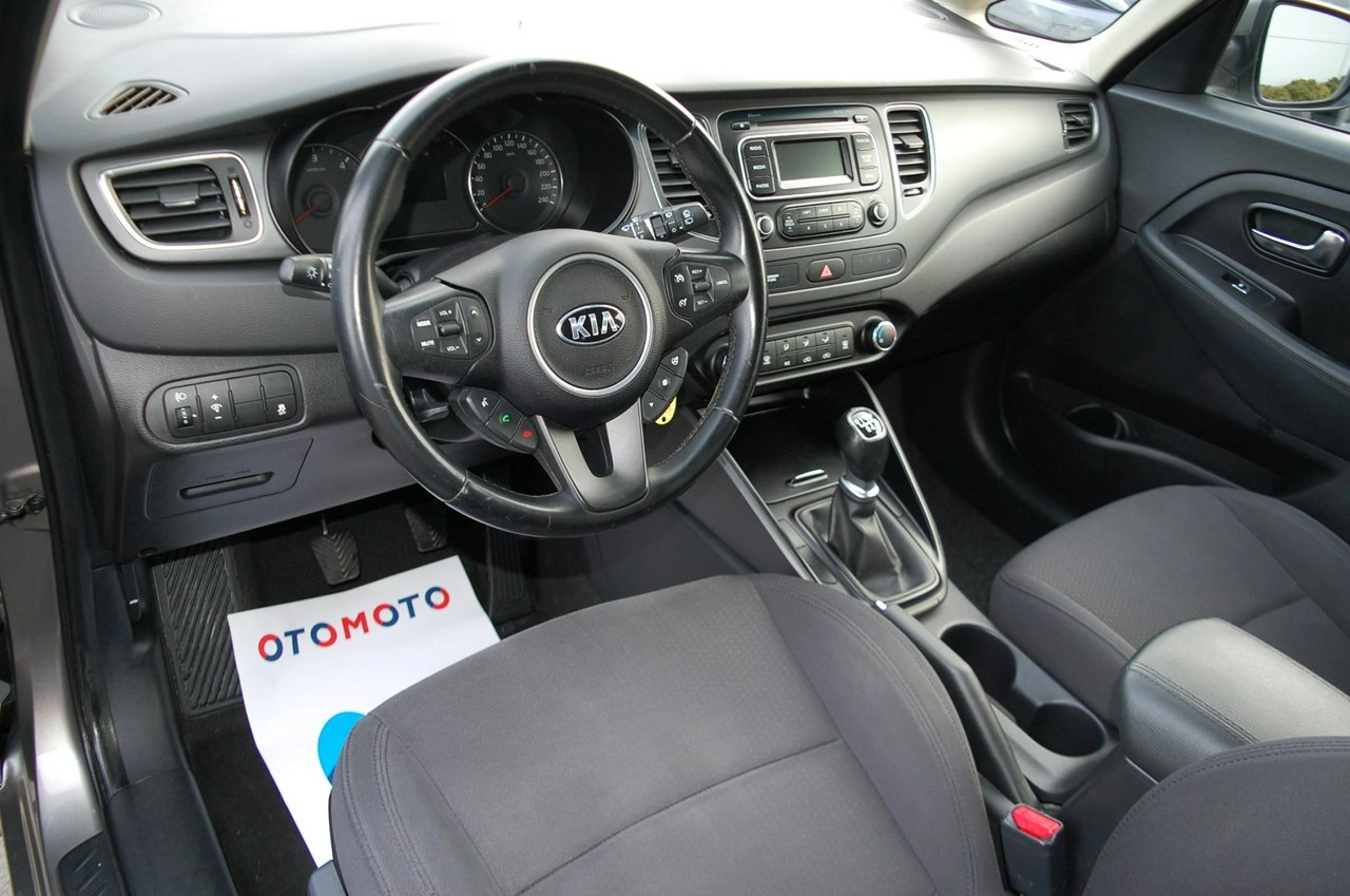 Kia Carens - Zdjęcie 21