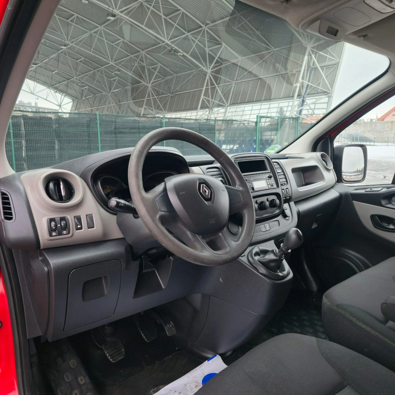 Renault Trafic - Zdjęcie 24