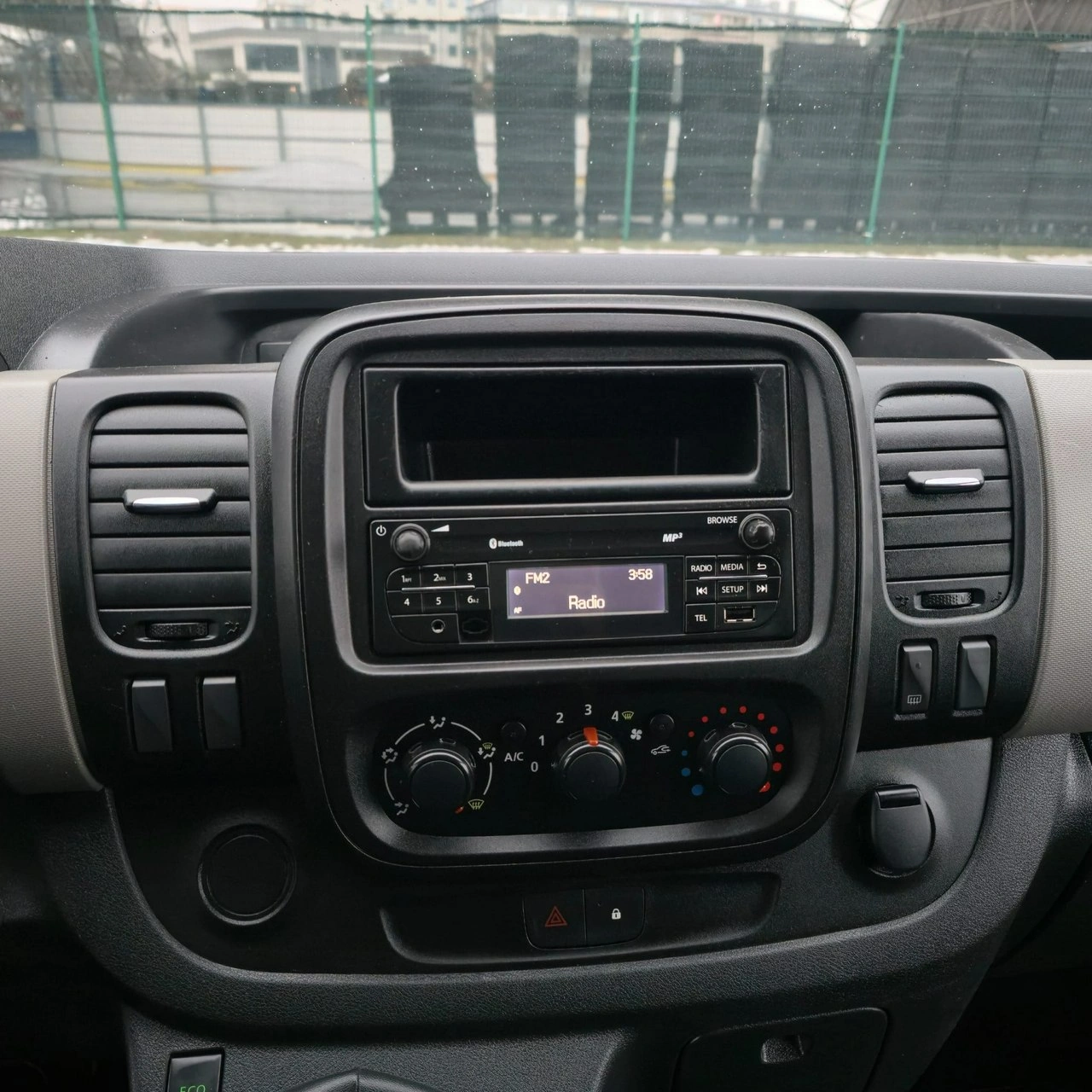 Renault Trafic - Zdjęcie 27