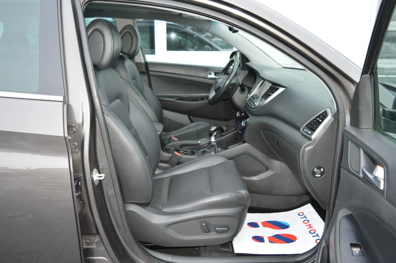 Hyundai Tucson - Zdjęcie 25
