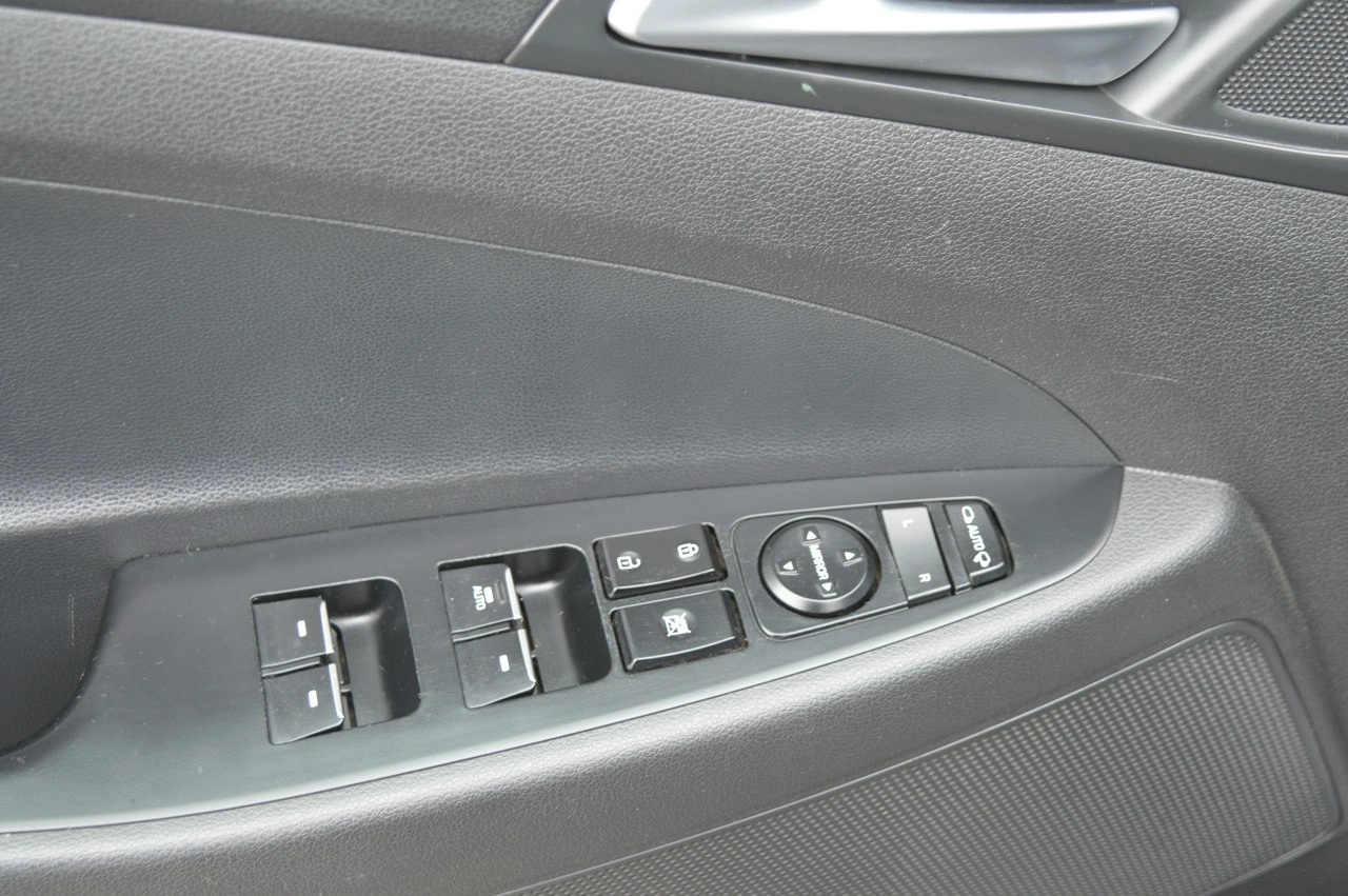 Hyundai Tucson - Zdjęcie 32