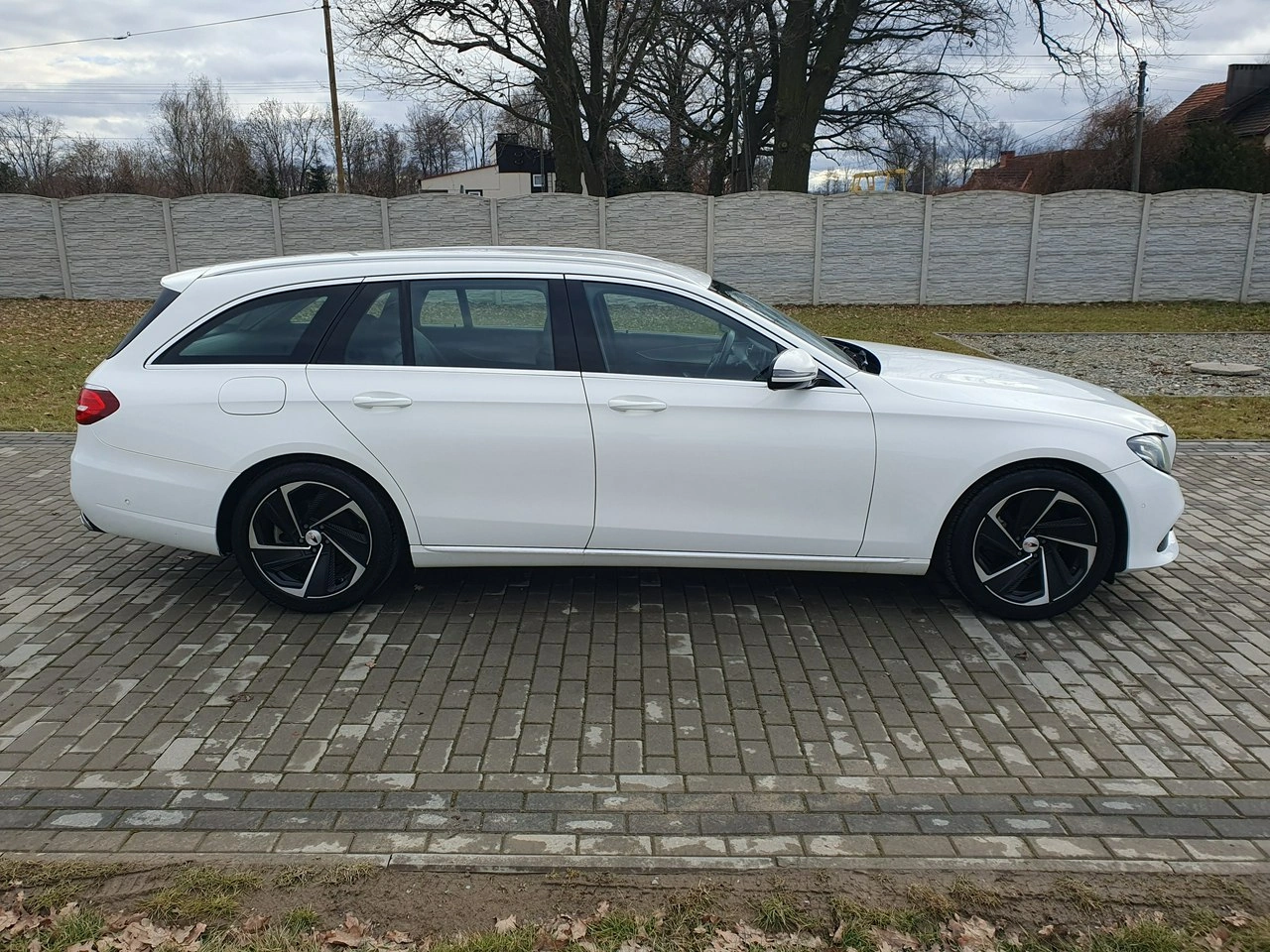 Mercedes E 220 - Zdjęcie 9