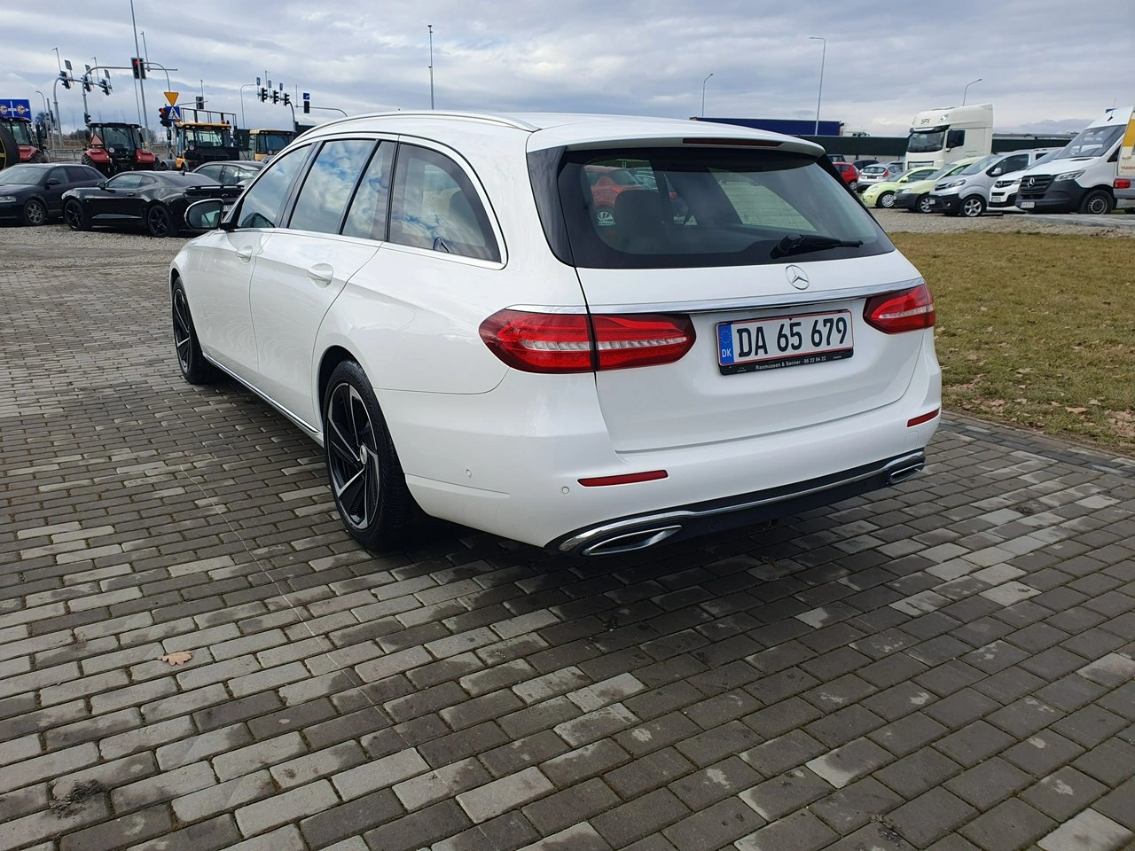 Mercedes E 220 - Zdjęcie 3