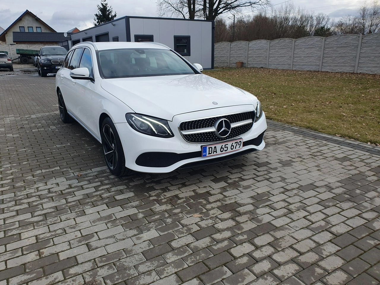 Mercedes E 220 - Zdjęcie 8