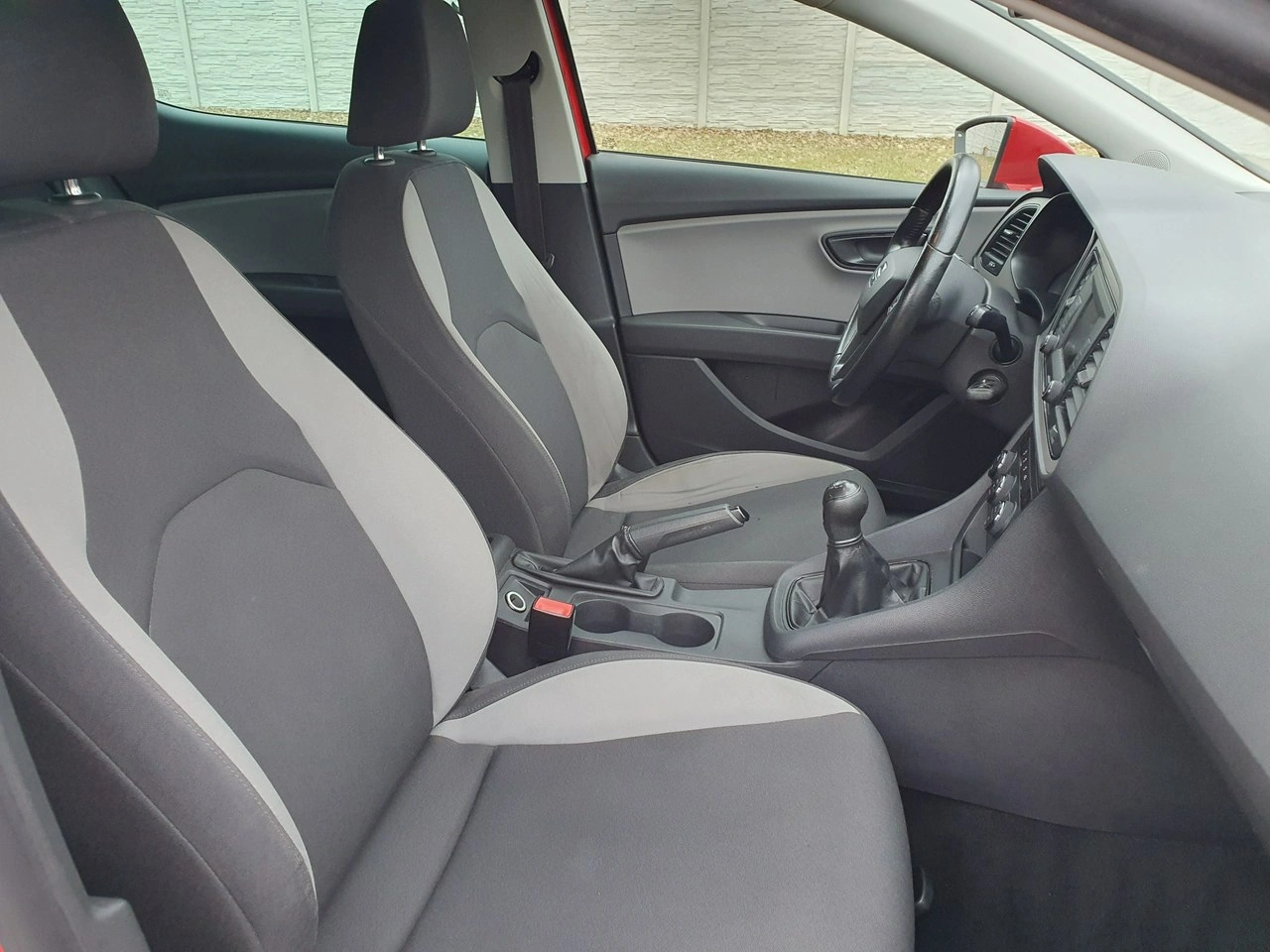 Seat Leon - Zdjęcie 20