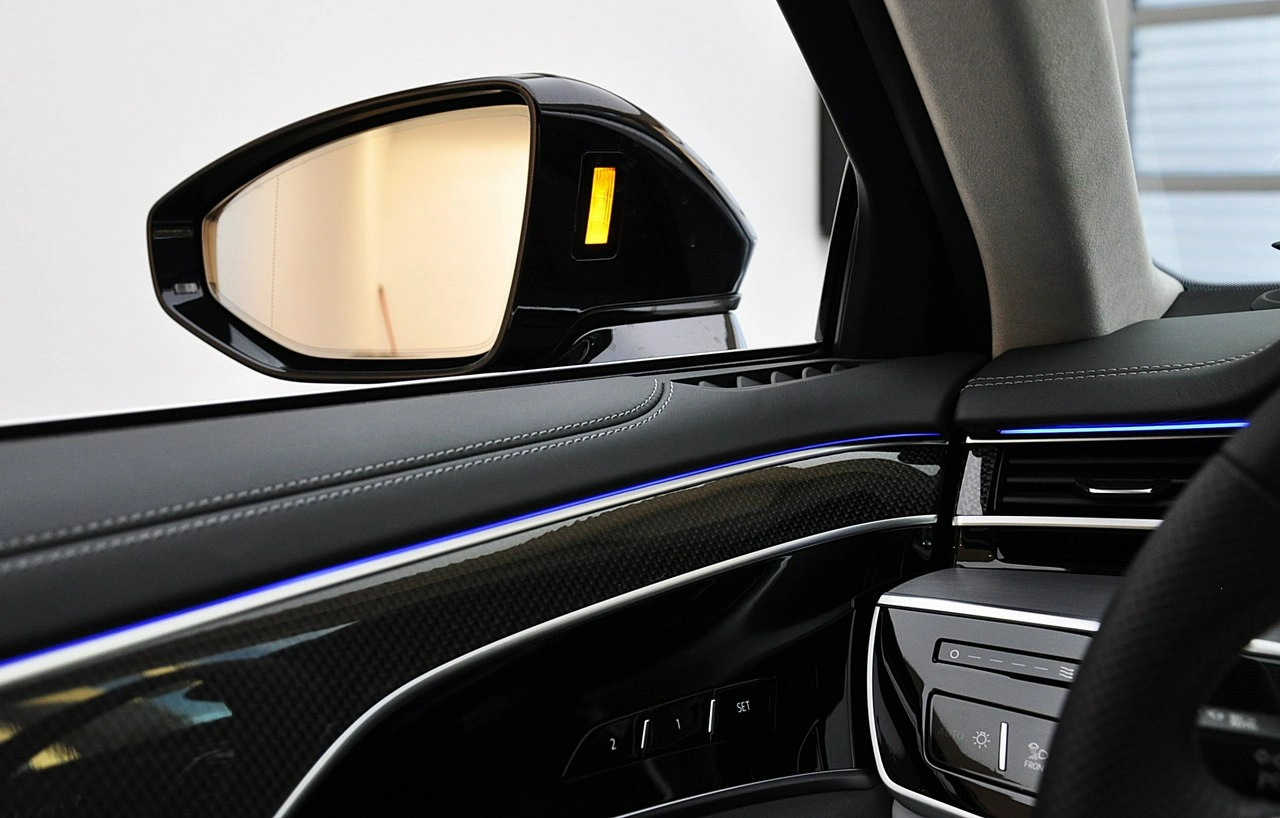 Audi A8 - Zdjęcie 12