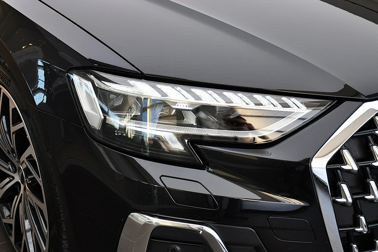 Audi A8 - Zdjęcie 7
