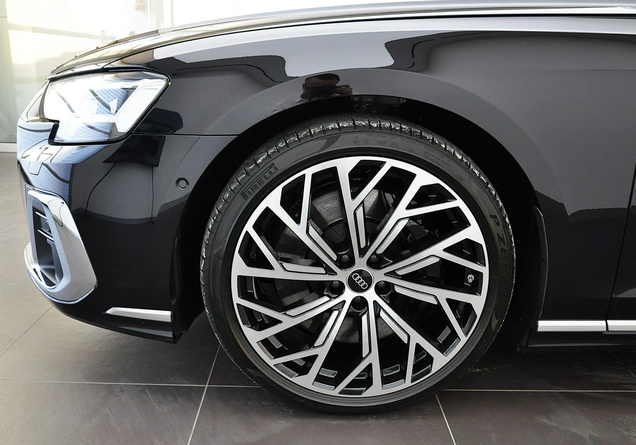 Audi A8 - Zdjęcie 8