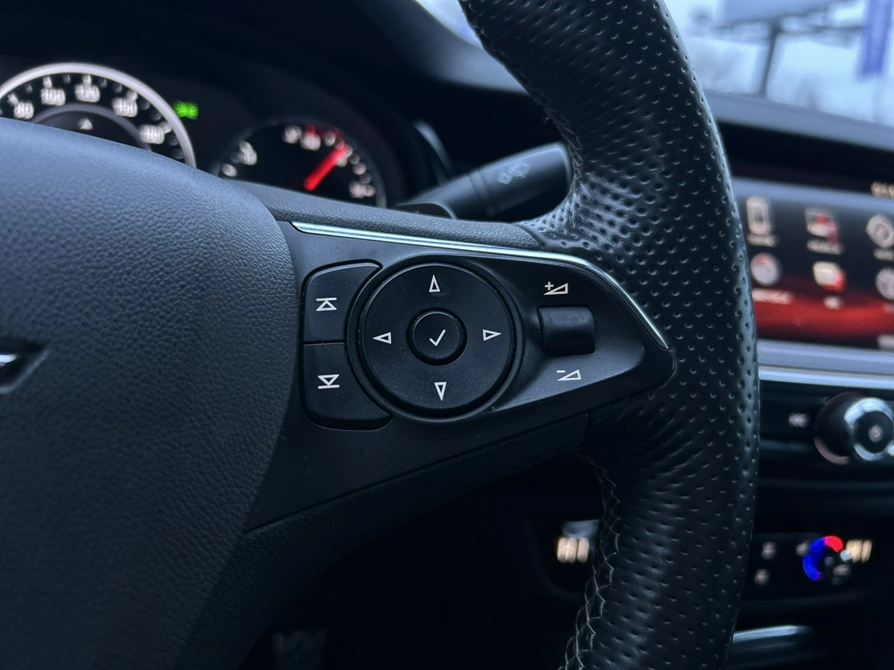 Opel Insignia - Zdjęcie 17