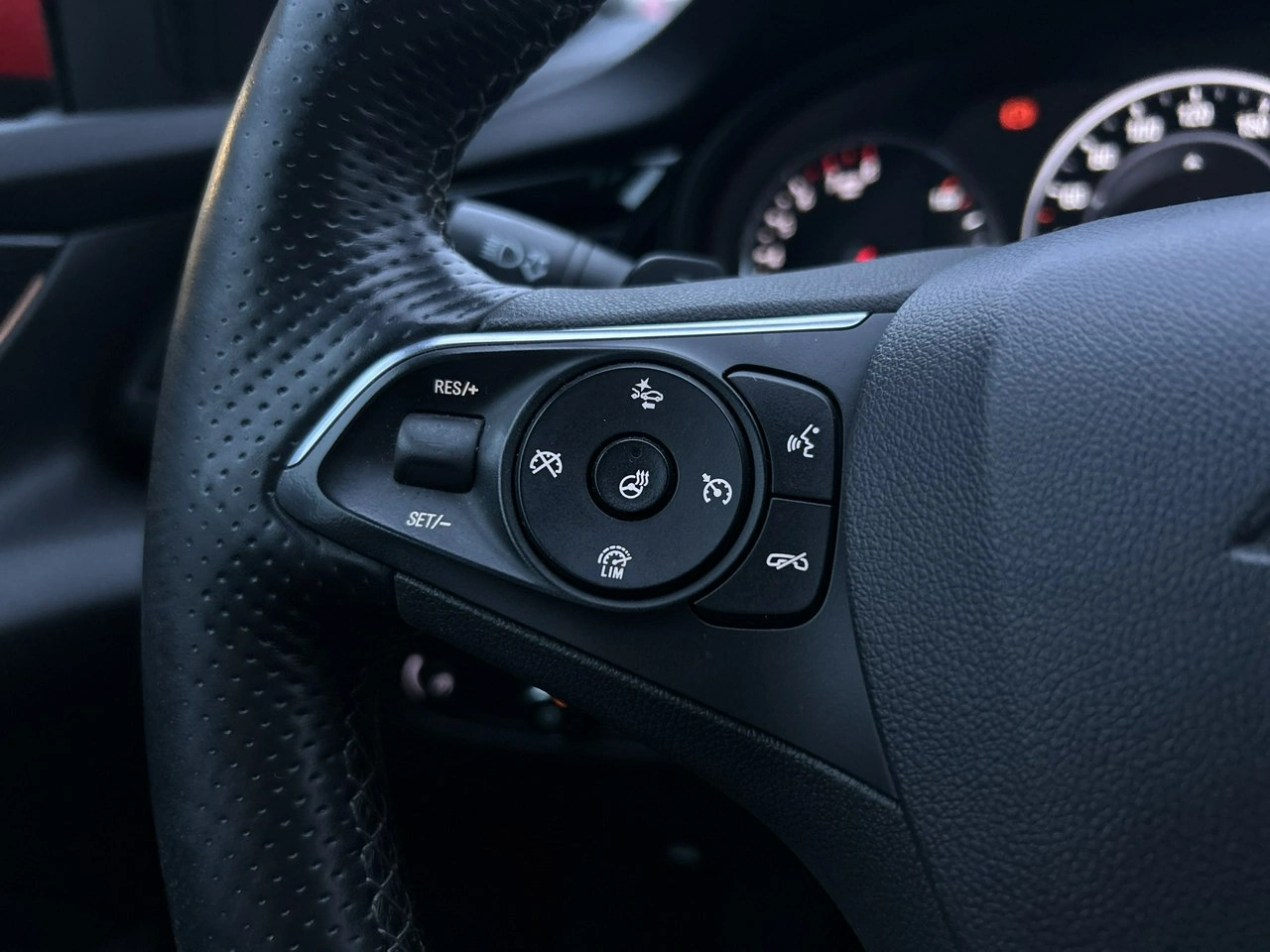 Opel Insignia - Zdjęcie 18