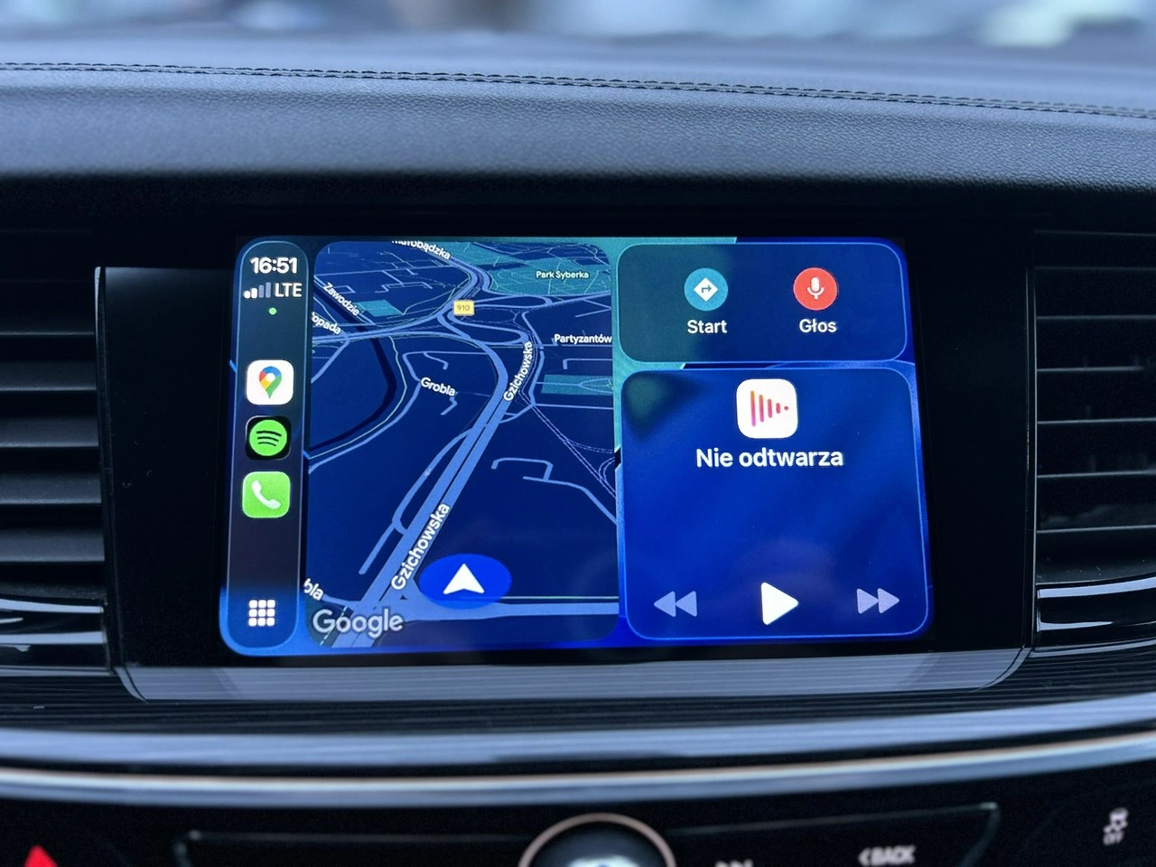 Opel Insignia - Zdjęcie 24