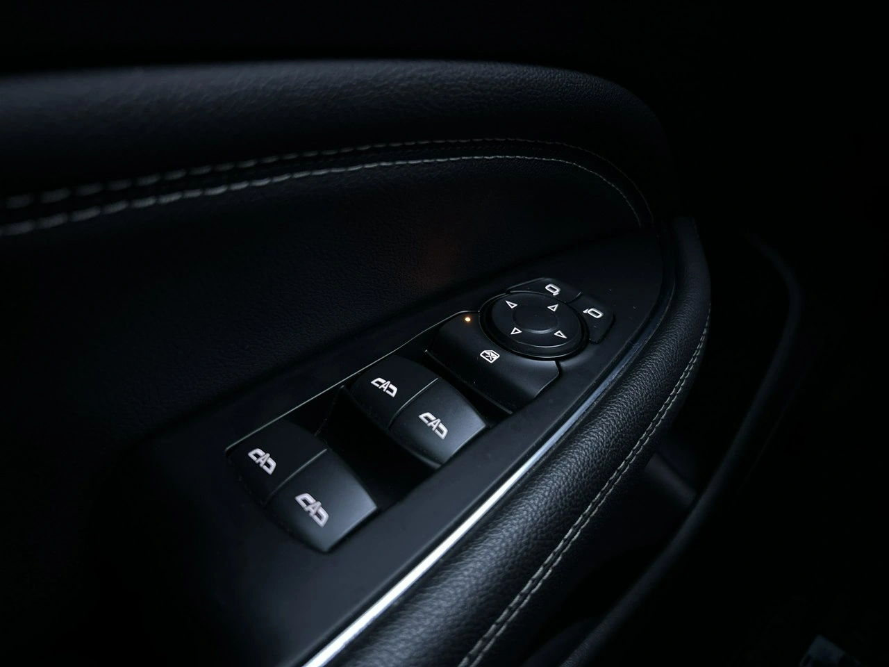 Opel Insignia - Zdjęcie 33