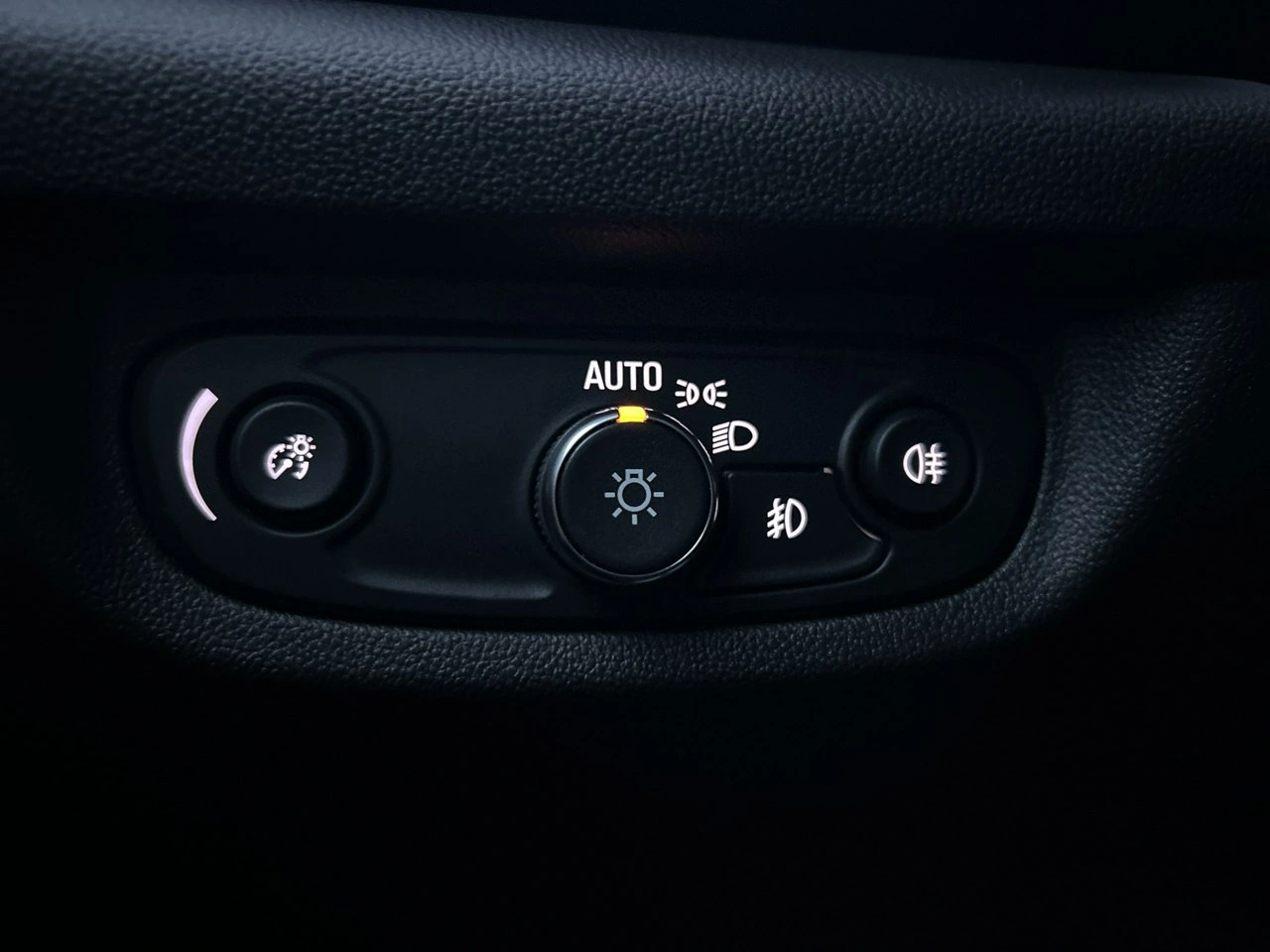 Opel Insignia - Zdjęcie 34