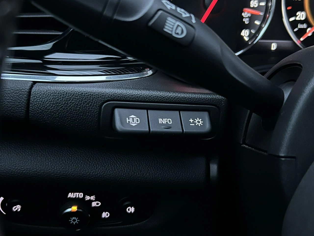 Opel Insignia - Zdjęcie 35