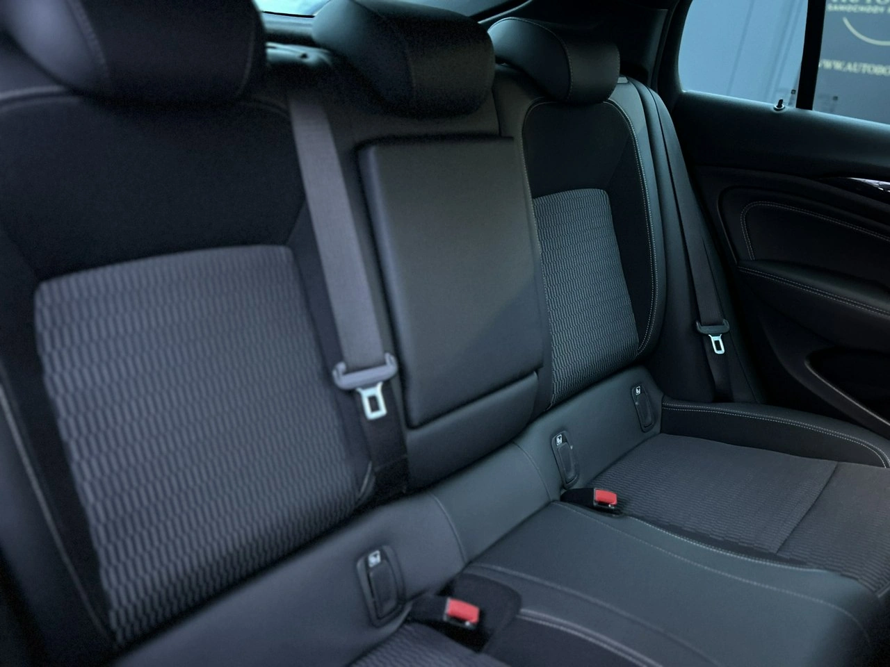 Opel Insignia - Zdjęcie 37