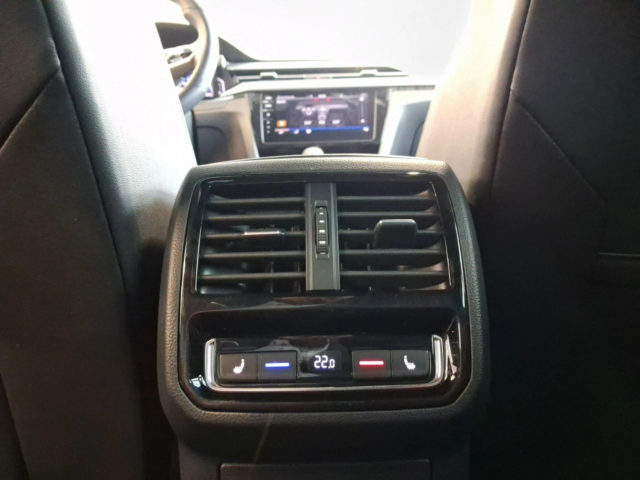 Volkswagen Arteon - Zdjęcie 12