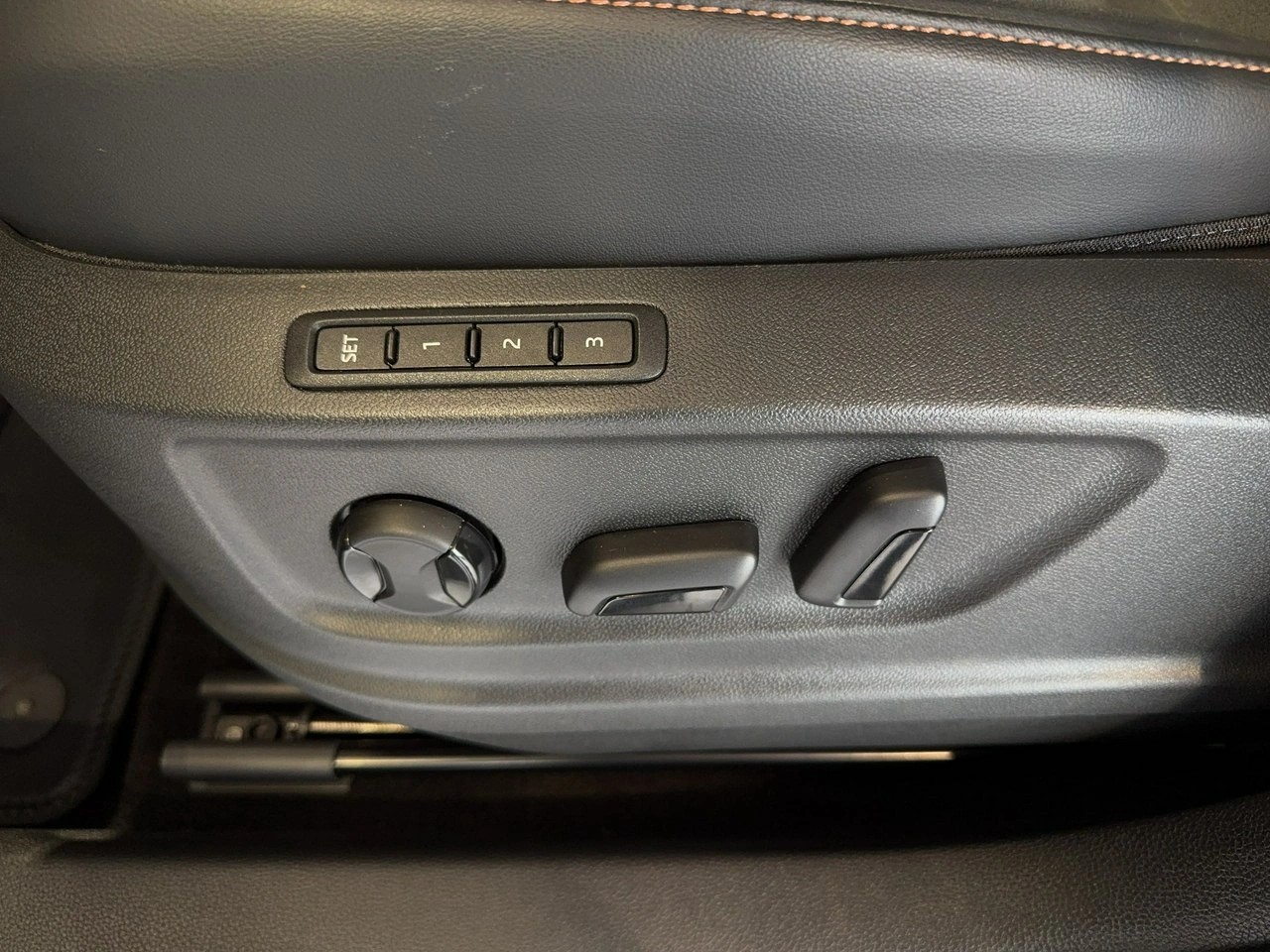 Cupra Ateca - Zdjęcie 17