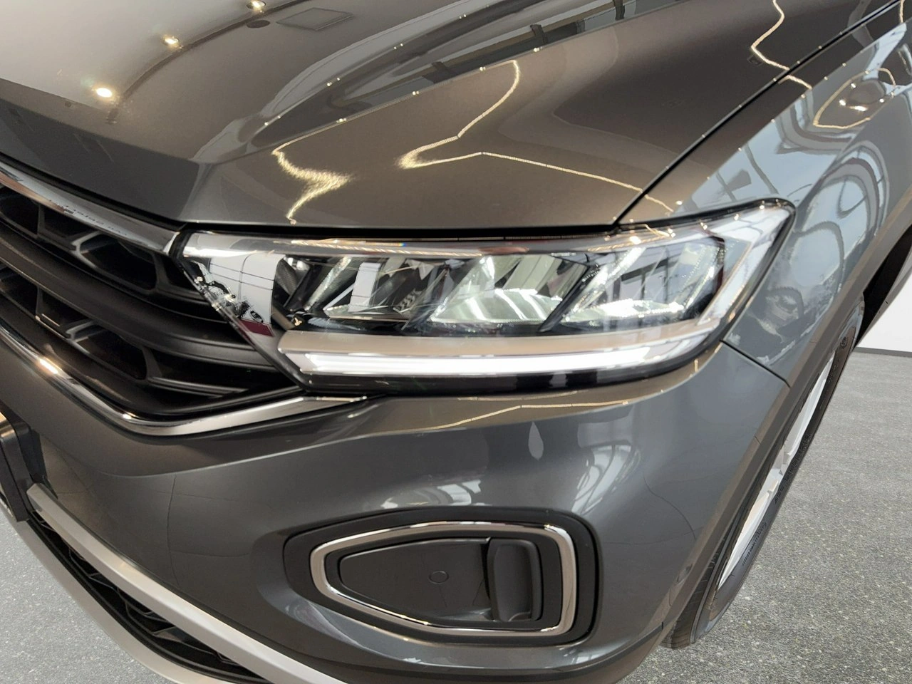 Volkswagen T-Roc - Zdjęcie 8