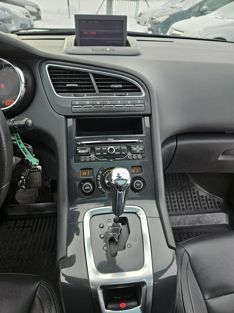 Peugeot 5008 - Zdjęcie 19