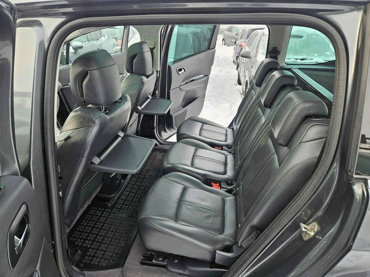 Peugeot 5008 - Zdjęcie 8