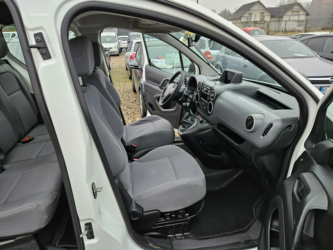 Peugeot Partner - Zdjęcie 8