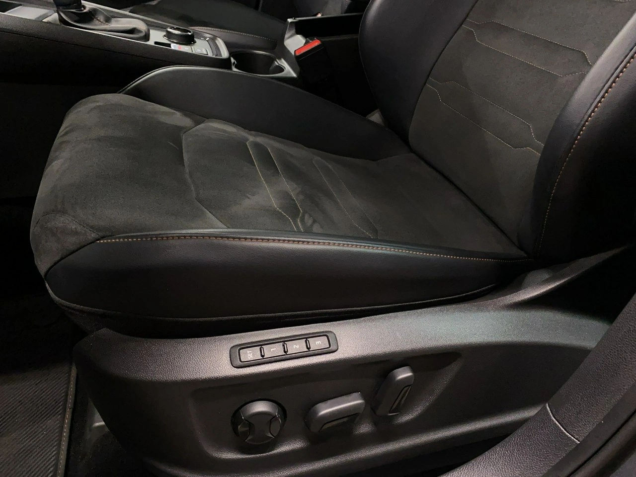 Cupra Ateca - Zdjęcie 12